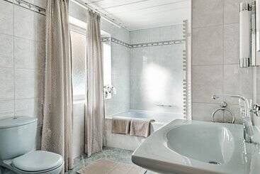 Aster Boutique Hotel & Chalets