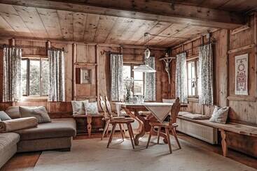 Aster Boutique Hotel & Chalets