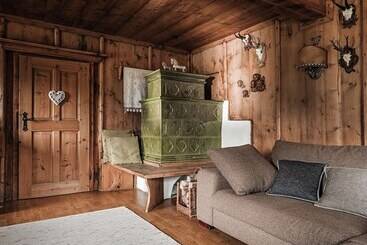 Aster Boutique Hotel & Chalets