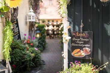 هتل Gasterij De Poort
