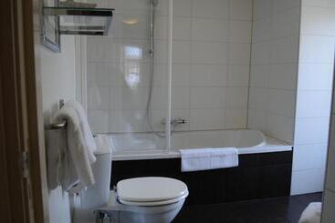 هتل Gasterij De Poort