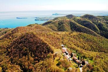 هتل Il Bagnolo Eco Lodge