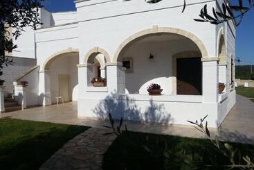 هتل Agriturismo Masseria Spetterrata