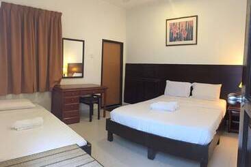 هتل Perhentian Tivoli Inn
