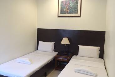 هتل Perhentian Tivoli Inn