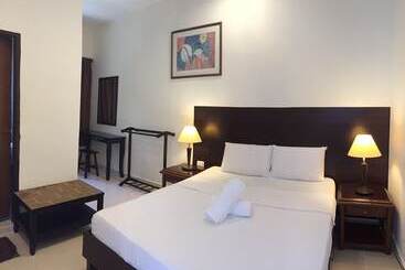 هتل Perhentian Tivoli Inn