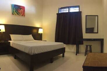 هتل Perhentian Tivoli Inn
