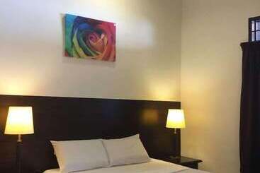 هتل Perhentian Tivoli Inn