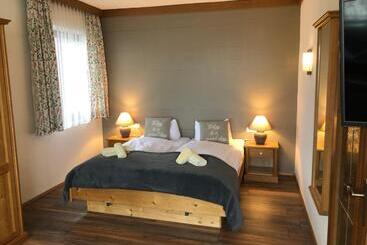 پانسیون Magali S, Bed & Breakfast   Inclusive Summer Card