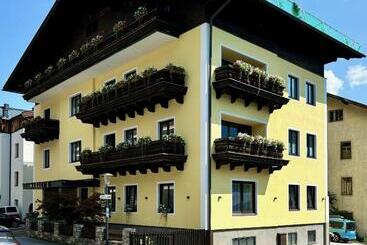 پانسیون Magali S, Bed & Breakfast   Inclusive Summer Card