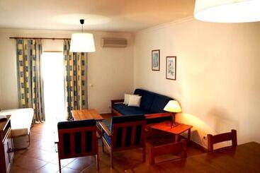 Oasis Beach Apartments