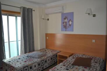 Arenilha Guest House - Vila Real de Santo Antonio