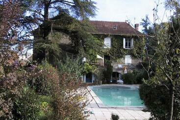 پانسیون Chambres D Hotes Les Pratges