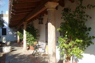 Cortijo Los Monteros - Benalup - Casas Viejas