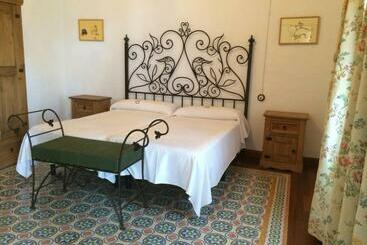 پانسیون Cortijo Los Monteros
