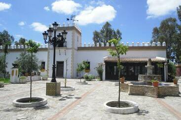 پانسیون Cortijo Los Monteros
