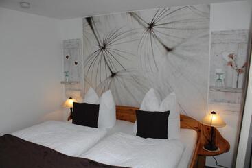 Pension (Hôtel basse catégorie) Hildfelder Stübchen