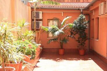 پانسیون Hostal Baler