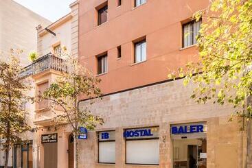 پانسیون Hostal Baler