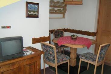 پانسیون Landhaus Griesser