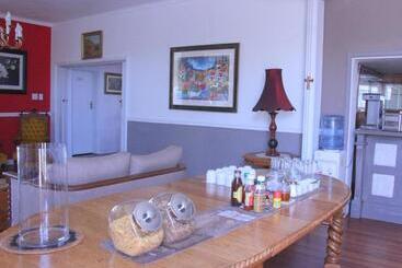 پانسیون The Boston Guest House