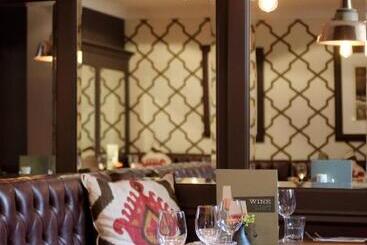 پانسیون The Fleece