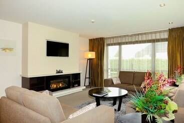 Village Lake Apartments