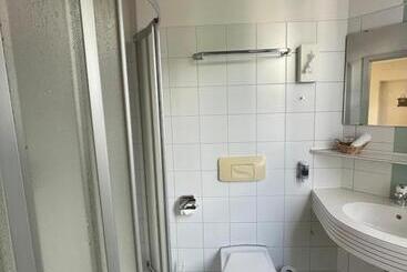 Hostel Escher