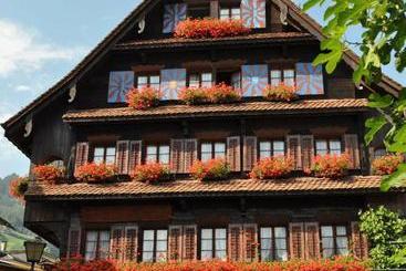 Общежитие Gasthaus Tübli Gersau