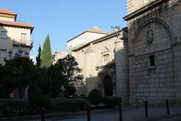 پانسیون Hostal Restaurante Estación