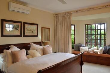 膳宿费 Highgrove House Country Hotel, Restaurant, Farm & Spa