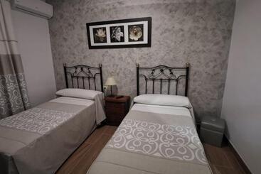 پانسیون Hostal El Sevillano