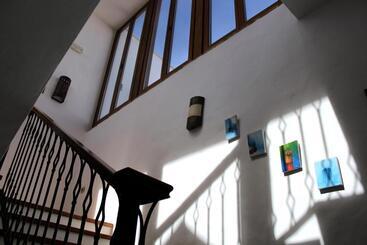 Пансион Hostal Extramuros