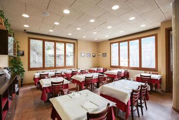 Hostal Les Roquetes - Queralbs