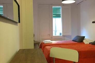 پانسیون Hostal Portugal