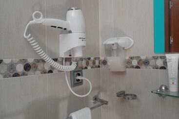 پانسیون Hostal Victoria Mar