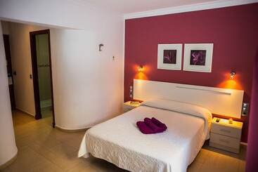 پانسیون Hostal Victoria Mar