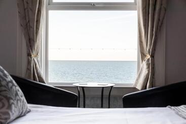 پانسیون The Grafton Guest House