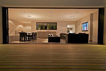 پانسیون Villa Mayarko Lafitenia Resort