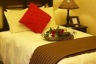 پانسیون Villa Xanelle Boutique Guest House