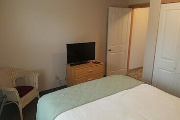 旅馆 Sea Breeze Court