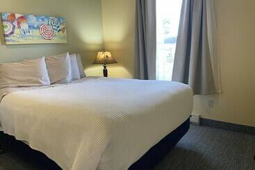 旅馆 Sea Breeze Court