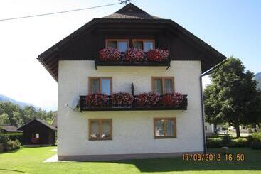 پانسیون Gästehaus Holzfeind