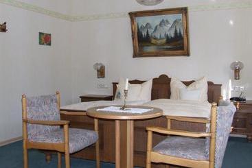 Pension Zueschener Bauernstuben
