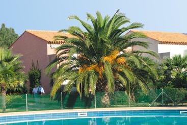 Lagrange Vacances Le Domaine D’azur Et Tahiti Park