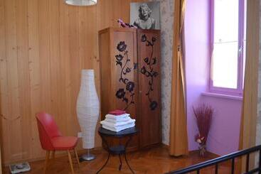 پانسیون Chambres D'hotes Le Passiflore