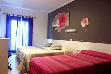پانسیون Pensió I Apartament Torrent