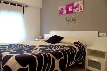 پانسیون Pensió I Apartament Torrent