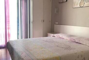 پانسیون Pensió I Apartament Torrent