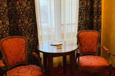 پانسیون Vila Royal